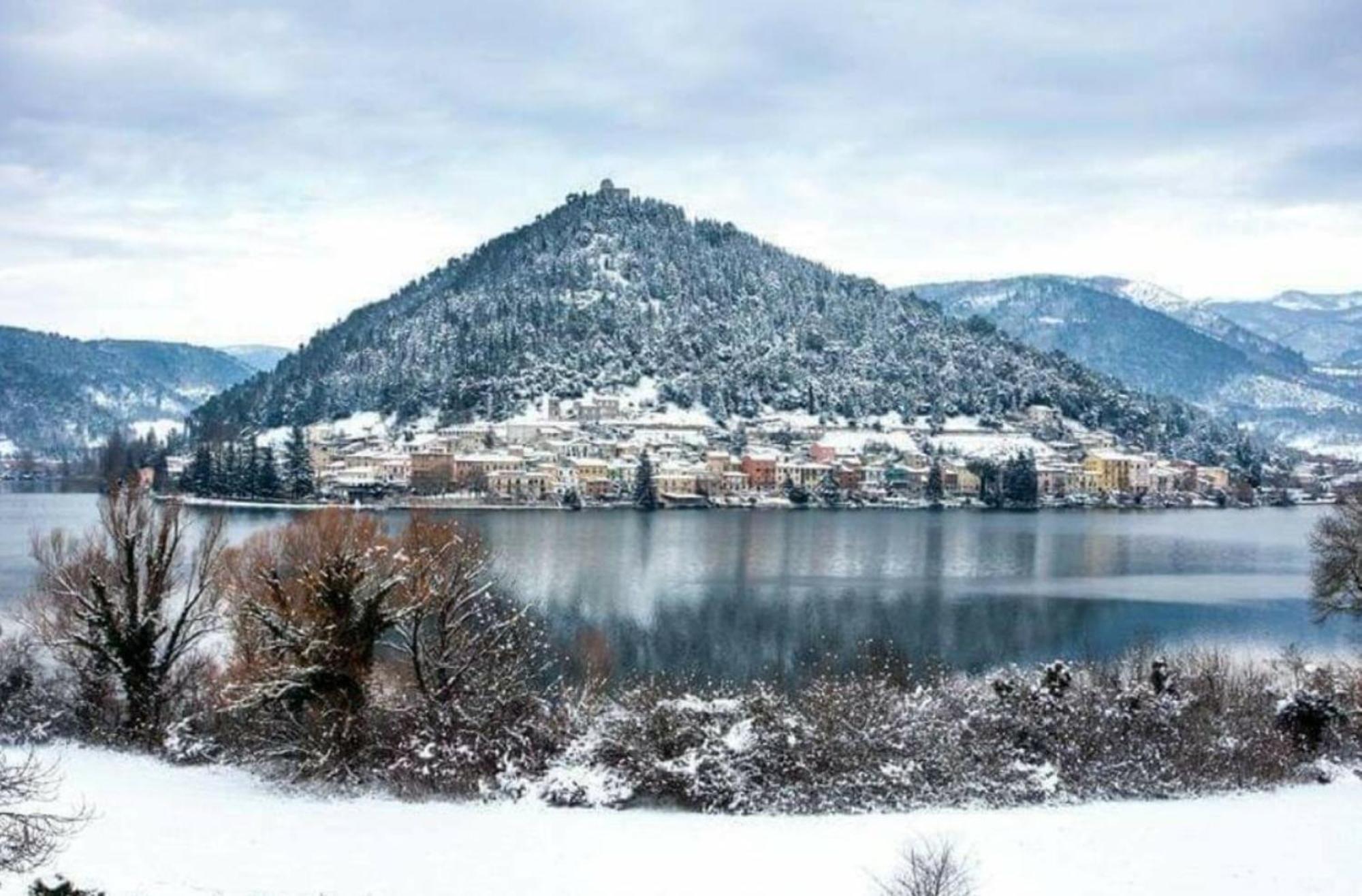 I Segreti Del Lago Пьедилуко Экстерьер фото